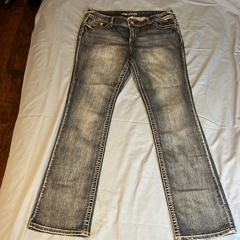 Like new Maurice’s boot cut Jeans